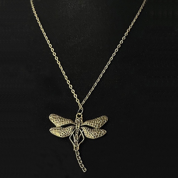 🦋NIB 🌸3/$25 Dragonfly Pendant + chain | 20" - Picture 8 of 13